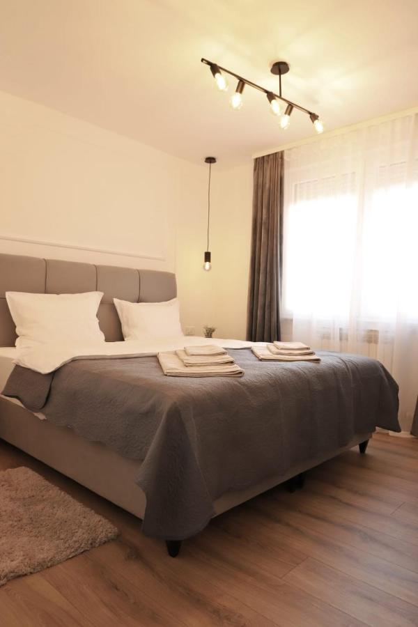 Apartman Nila Apartment วูโควาร์ ภายนอก รูปภาพ