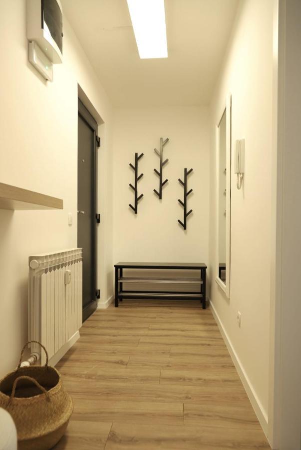 Apartman Nila Apartment วูโควาร์ ภายนอก รูปภาพ