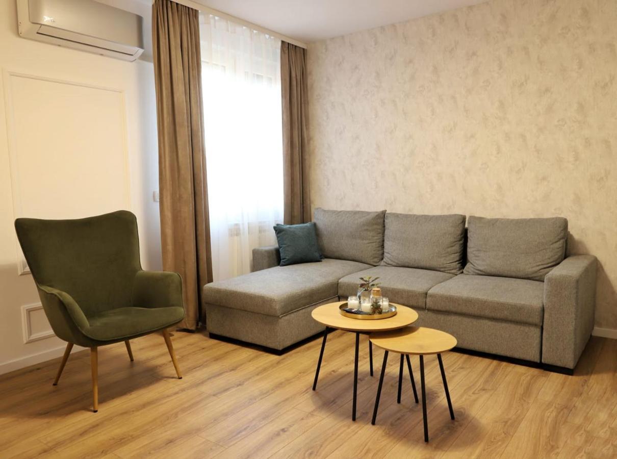 Apartman Nila Apartment วูโควาร์ ภายนอก รูปภาพ