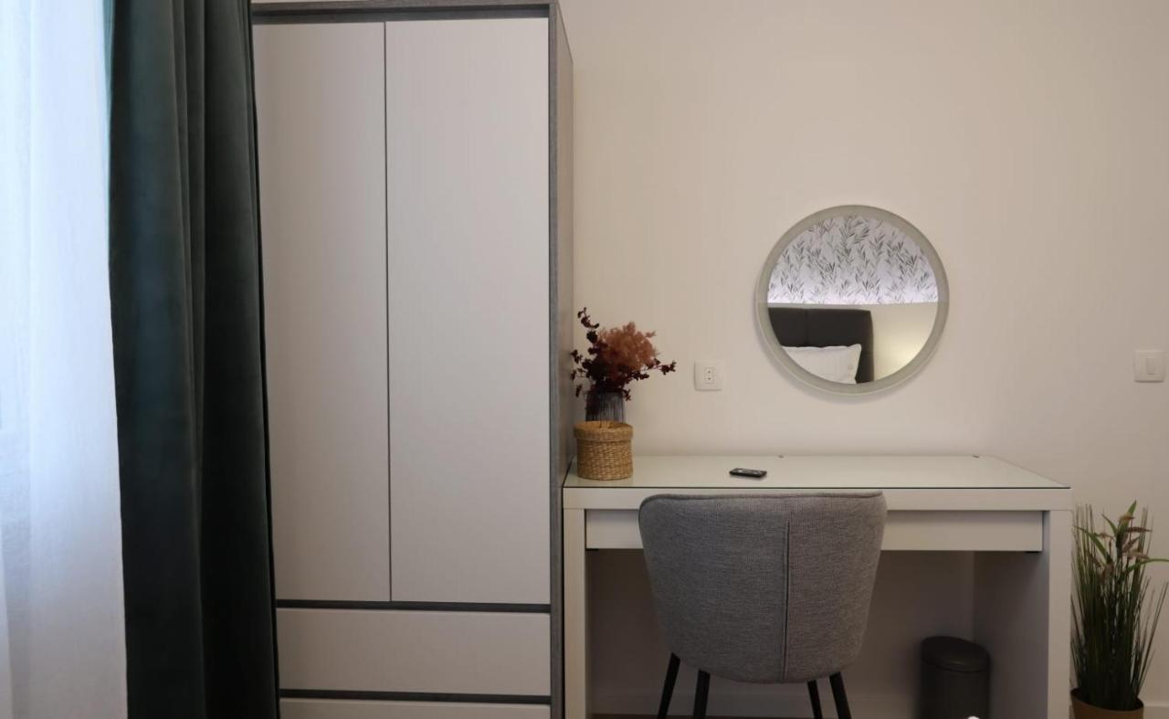 Apartman Nila Apartment วูโควาร์ ภายนอก รูปภาพ
