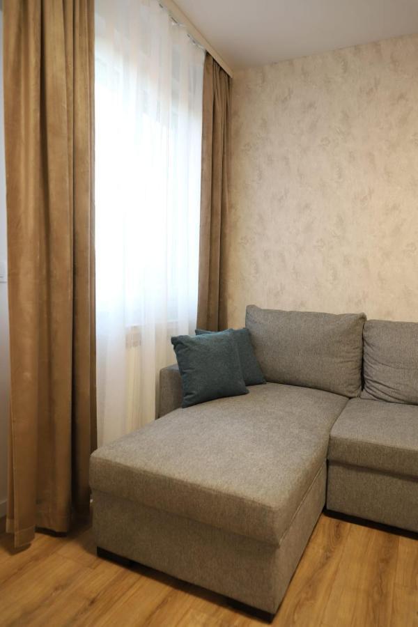 Apartman Nila Apartment วูโควาร์ ภายนอก รูปภาพ