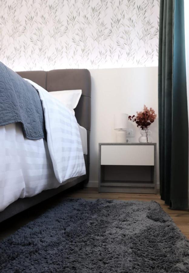 Apartman Nila Apartment วูโควาร์ ภายนอก รูปภาพ
